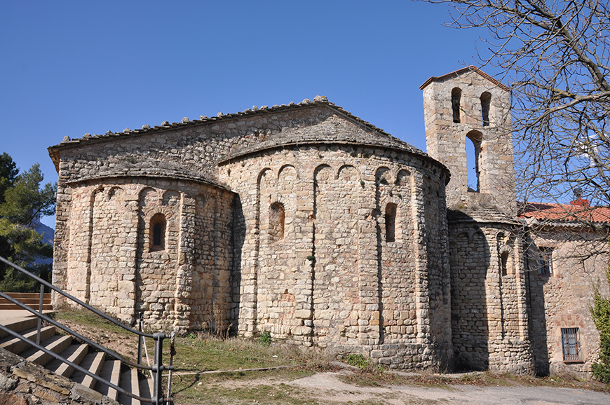 Montserrat_antic_monestir_de_Santa_Ceci%CC%81lia_6903903603.jpg